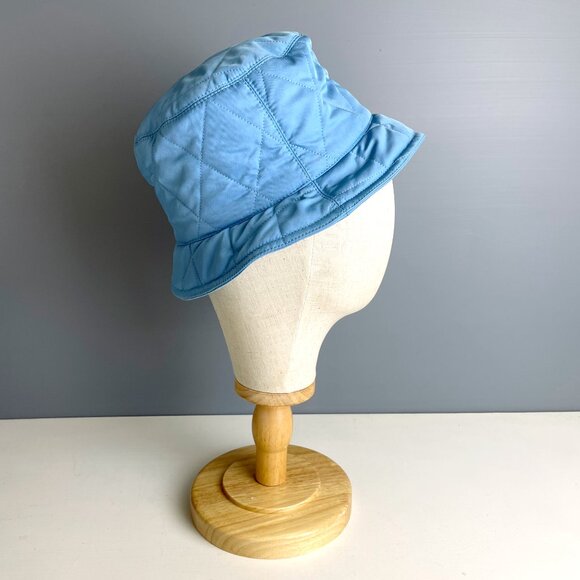 Blue Burberry quilted bucket hat - size small - Picture 2 of 8